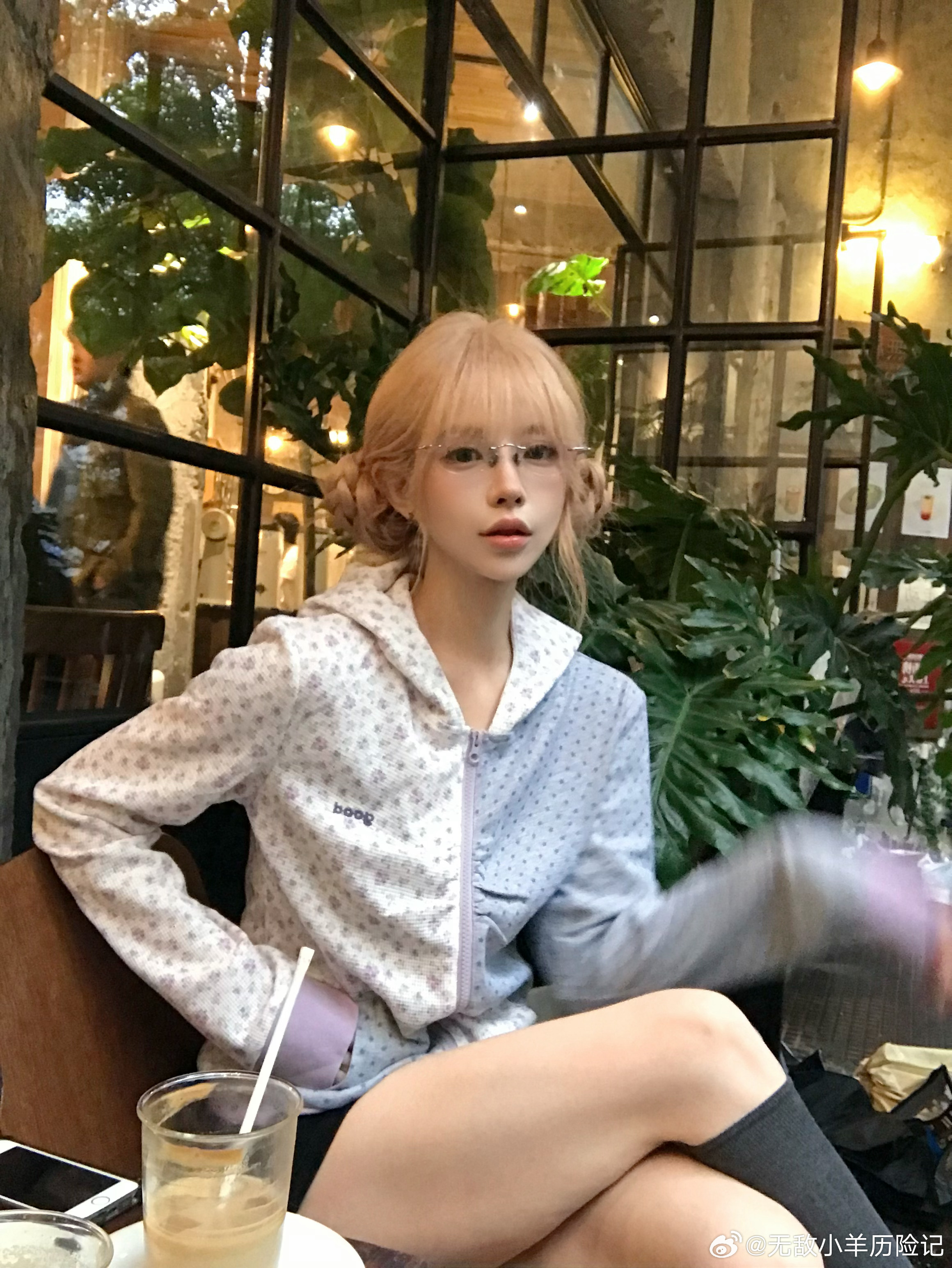 长发真好玩呀[嘻嘻] ​​​
