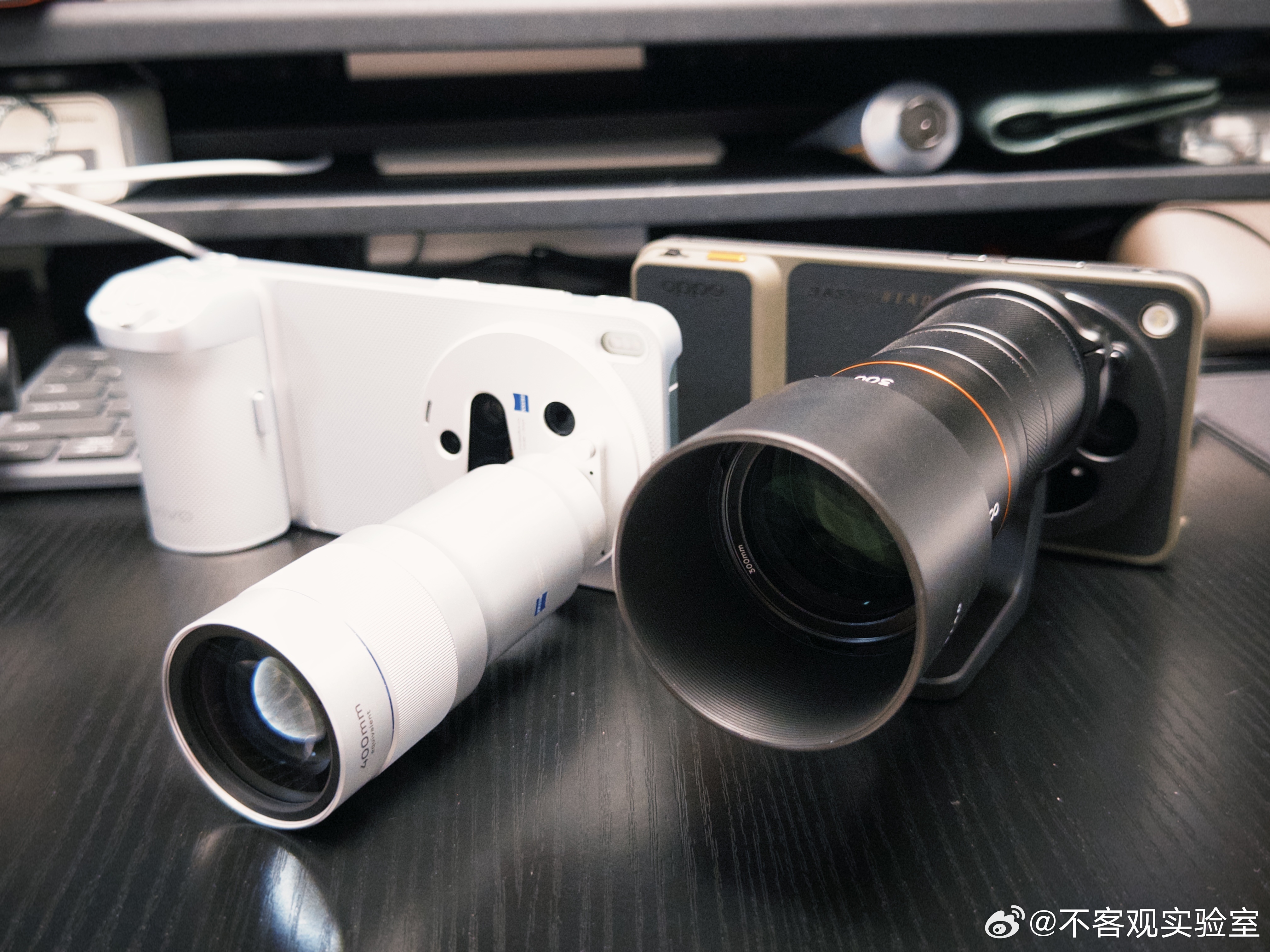 vivo 和 OPPO 的 Ultra 都用了一段时间了，现在比较尴尬的情况是：