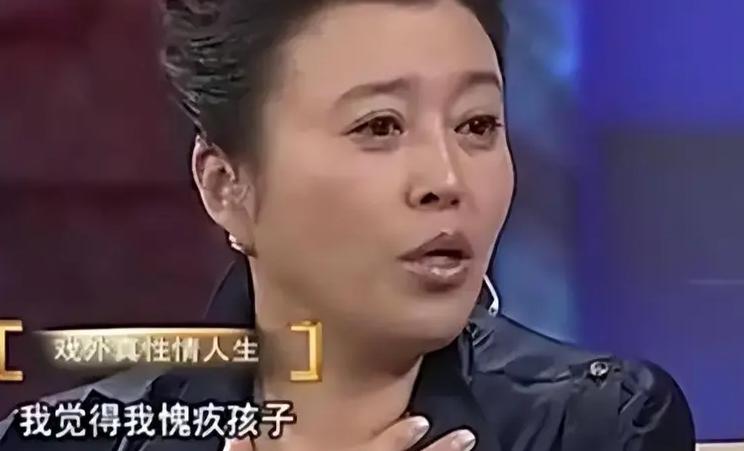 年轻时没管好下半身，如今为此付出代价，国家一级演员，六次影后，却在千人大礼堂下跪