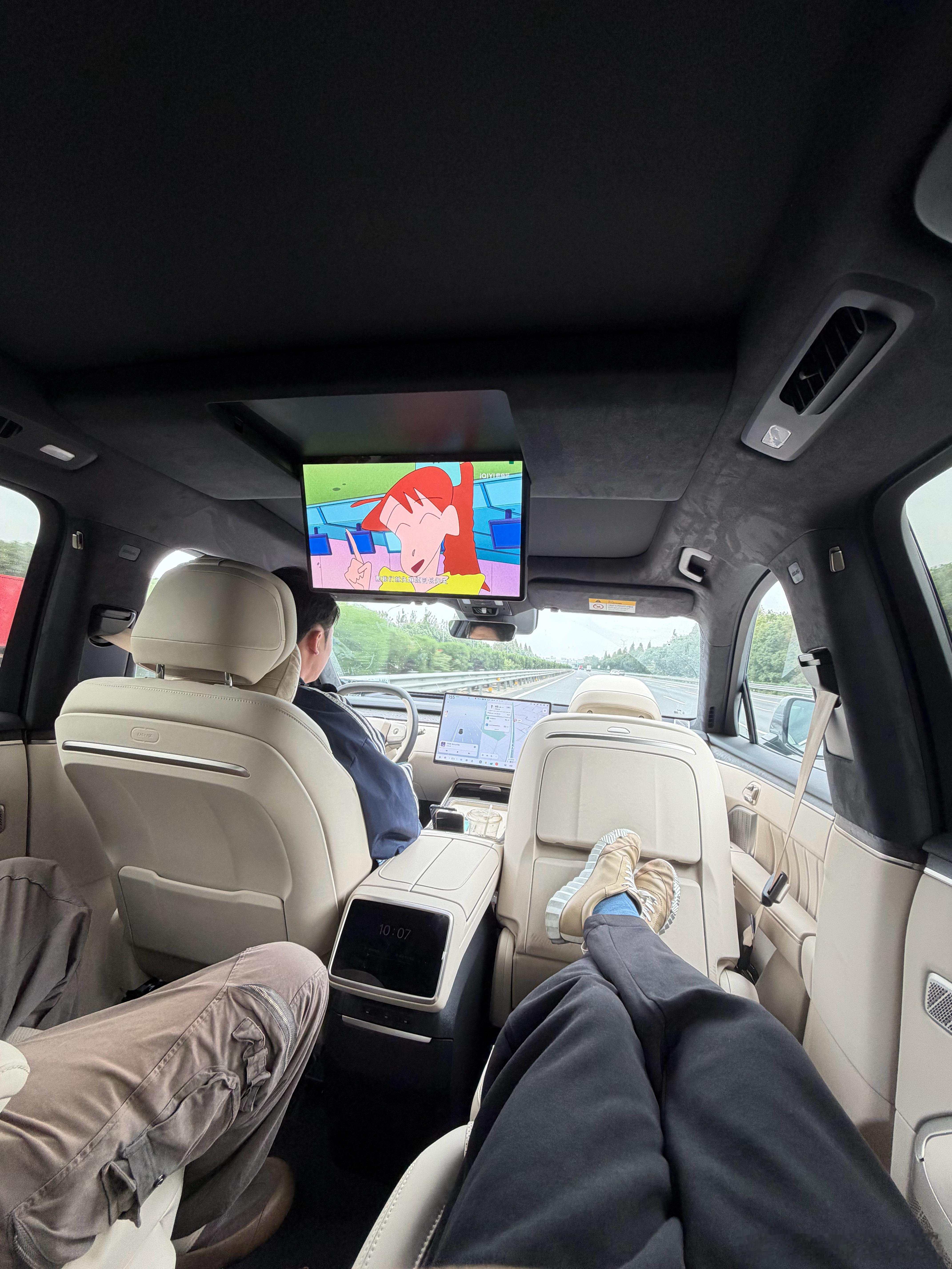 开乐道L90 这种大6座车出差 真的很舒服哦[并不简单]跟姚老板混一天吃9顿[超