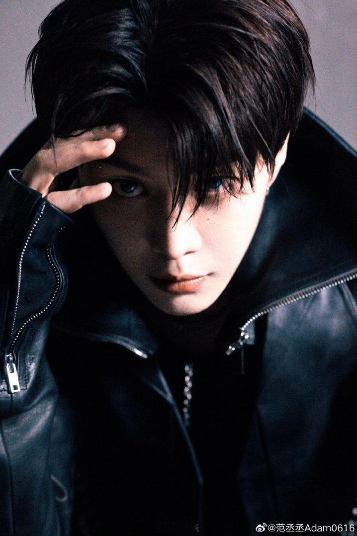 马丽让范丞丞坐正 你好星期六超前看点！范丞丞一出场马丽直接喊儿子，贴心让他坐正，