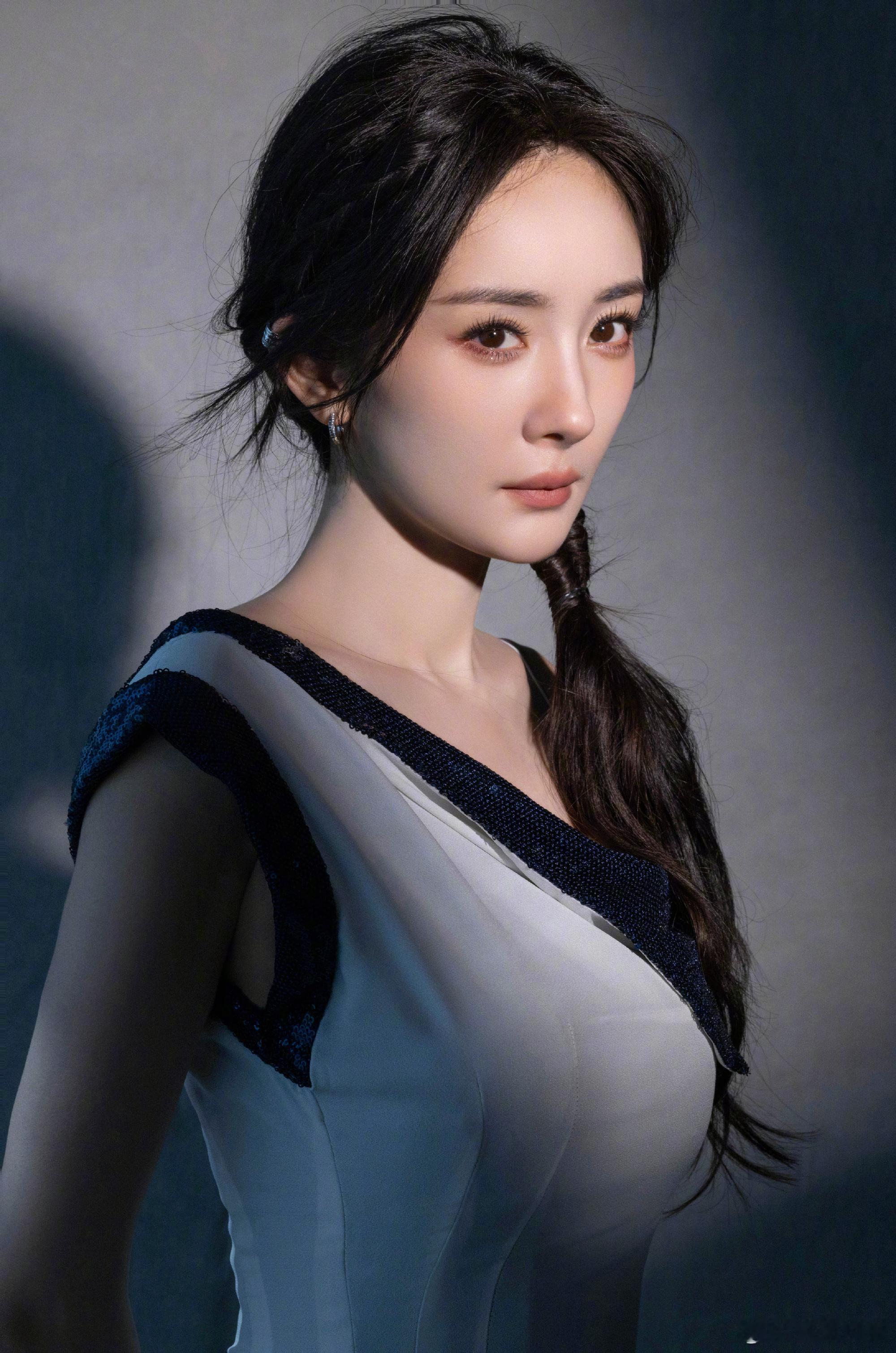 杨幂 大眼萌姐🥺 