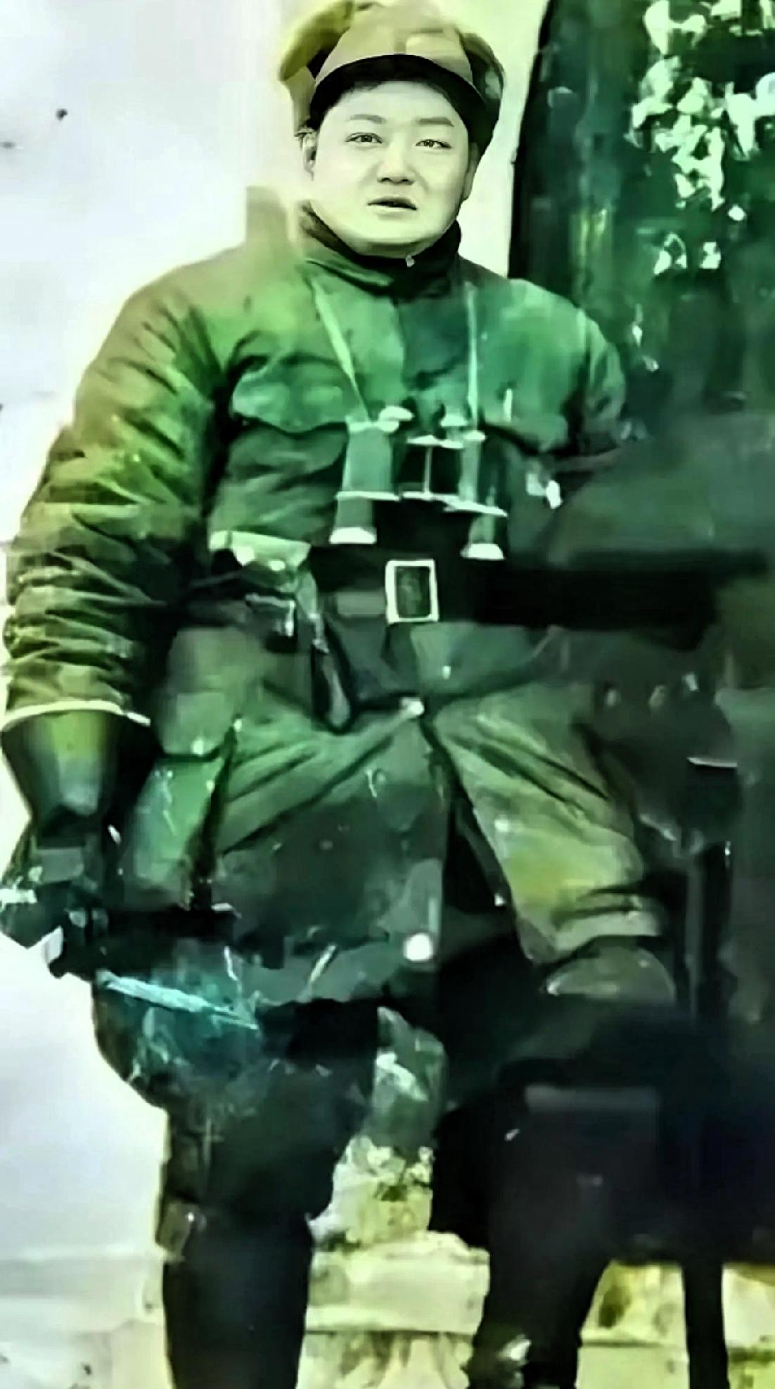 没想到长征时带着部队跑了4万里、比主力行军速度还快的将领，居然是个身高一米九的大