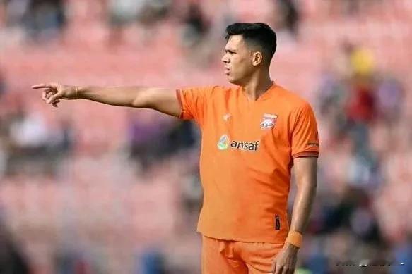 泰山队彩票已送达，球迷耐心的等待开奖吧！
  留洋小将何小苛、巴西“小腰”卡约已