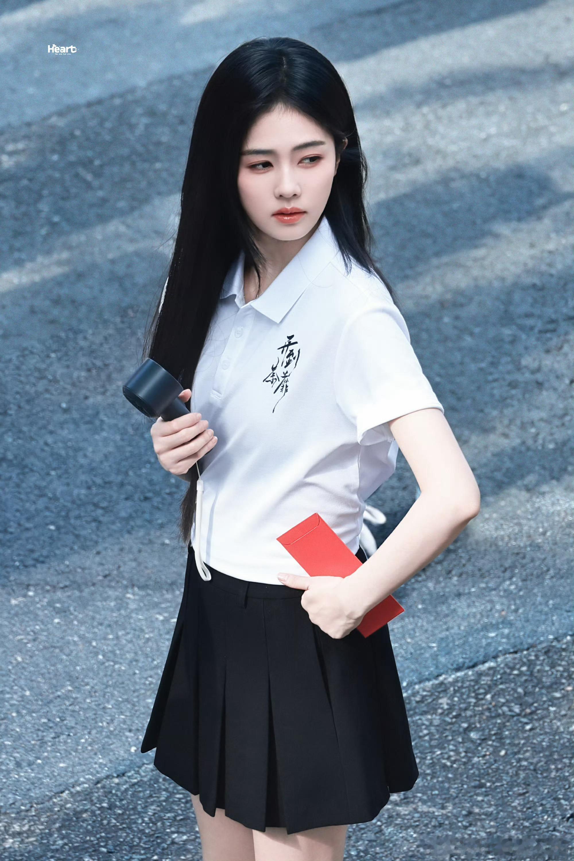 白鹿王韵娜干练短发白鹿王韵娜短发变装白鹿王韵娜短发变装也可以 