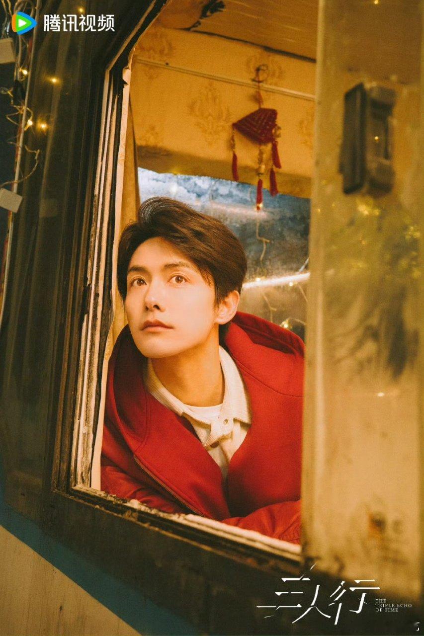 年度最佳宠粉名场面预定！马天宇从不吝啬对粉丝的温柔，机场一句随性的邀约，比晒腹肌