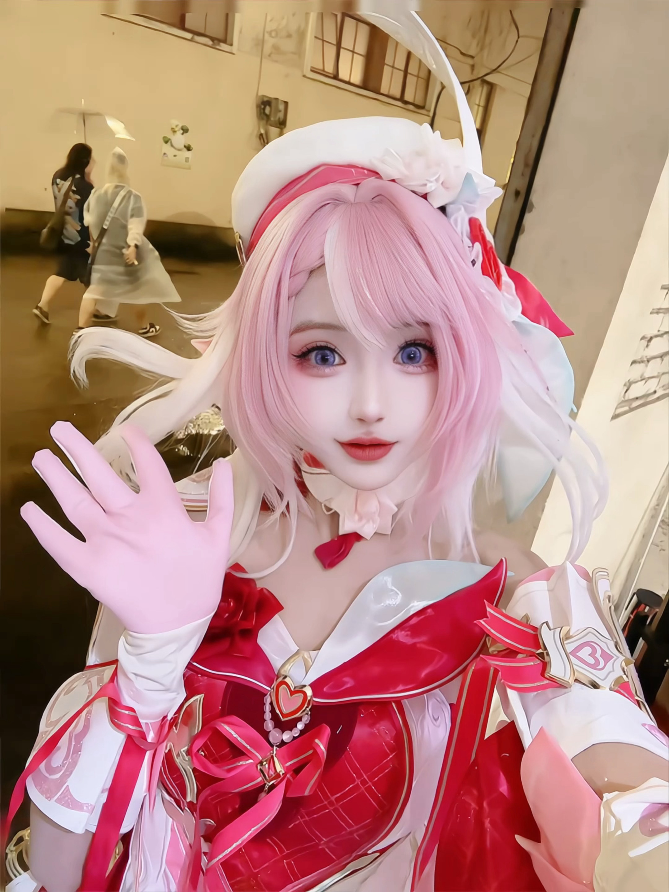 今天在redland出爱莉ε(*･ω･)_/ﾟ:･☆（下雨天真的烦55555只能
