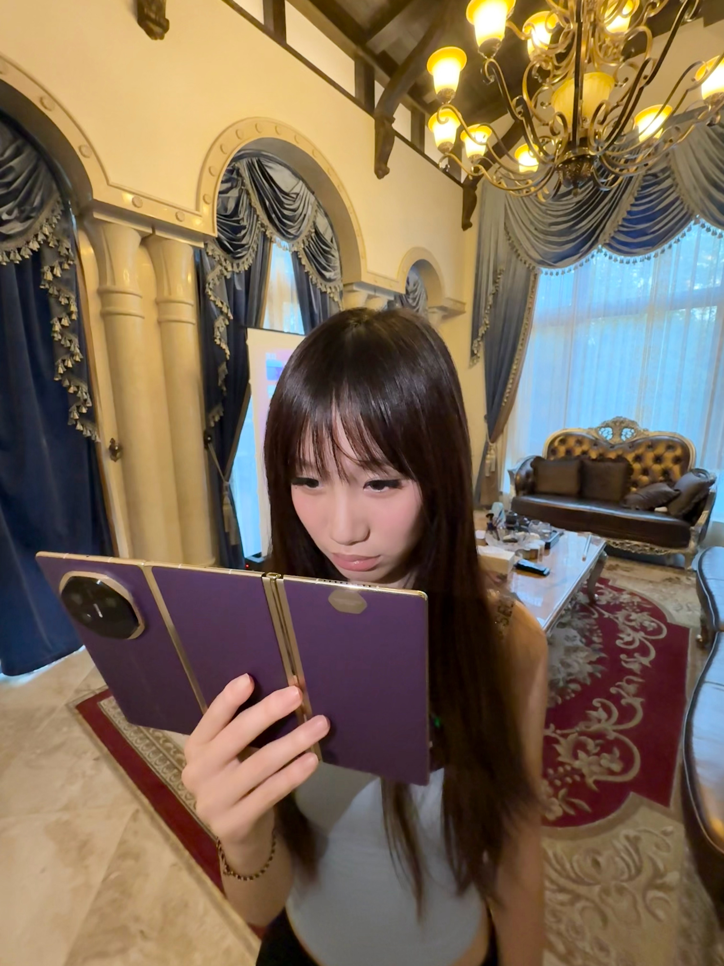 本来觉得3折叠挺鸡肋，结果这几天用下来感觉非常爽打算和iPhone pro ma