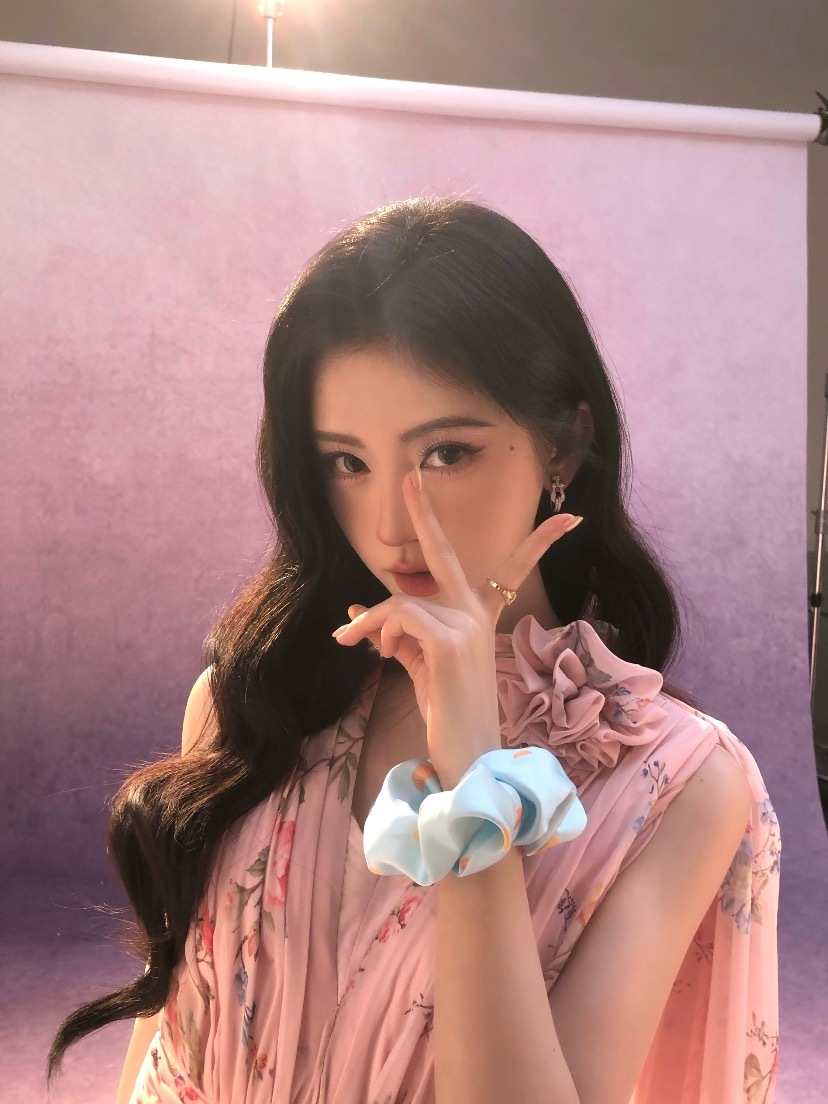 没见过的姐姐！鞠婧祎 ​​​