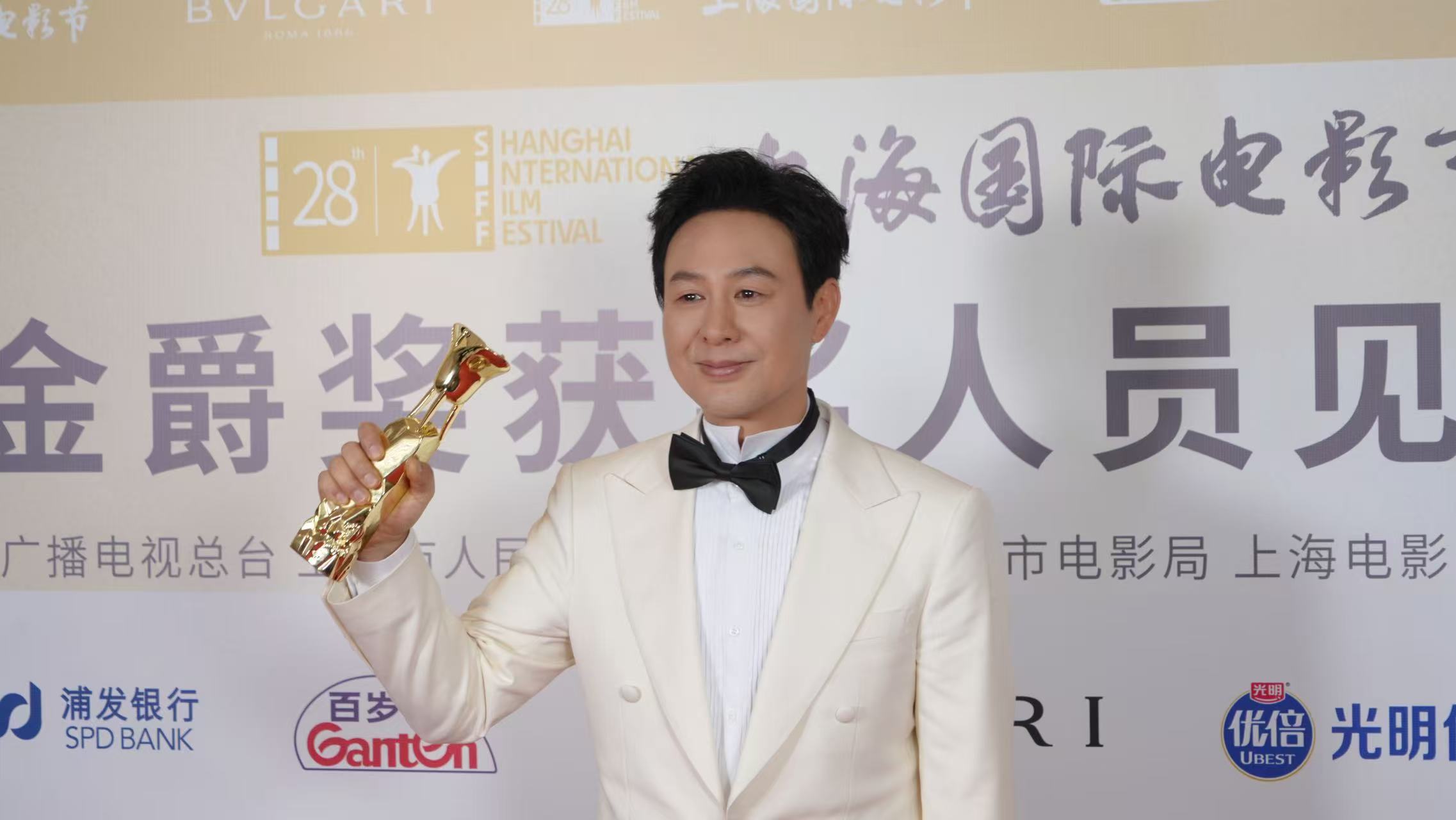 张颂文不知道见义勇为获表彰张颂文获金爵奖影帝被问获见义勇为表彰，他还不太理解：我