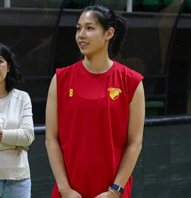 女排球员三消息！吴梦洁归队，庄宇珊将迎首秀，杨涵玉打热身赛