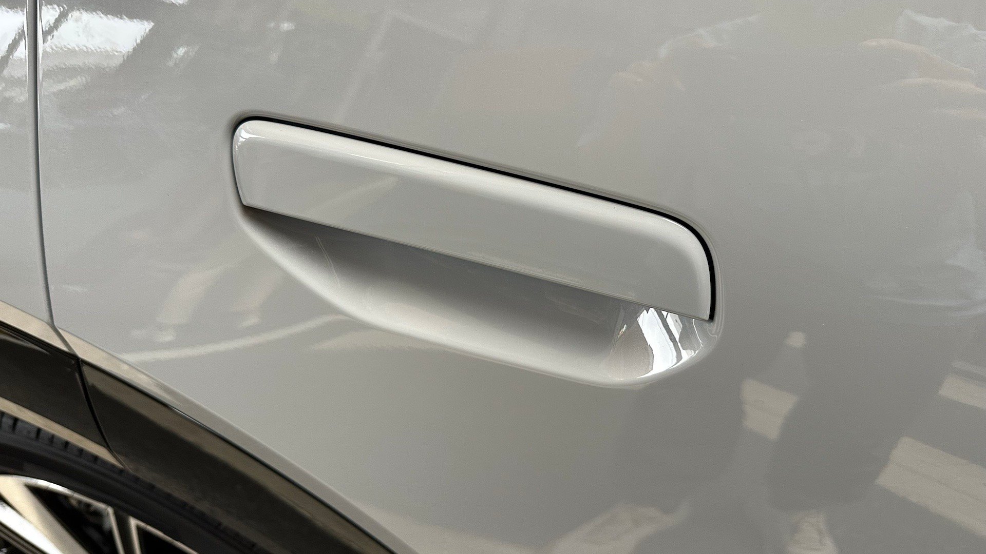 抢先静态体验了一下埃安的新车N60，分享几个个人印象较深的点：1、空间继承埃安基