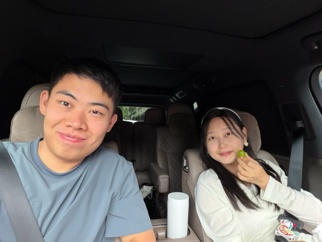 在成都待一周，工作之余陪汪总放松一下，借了一辆理想L9Livis 满配然后我被骂