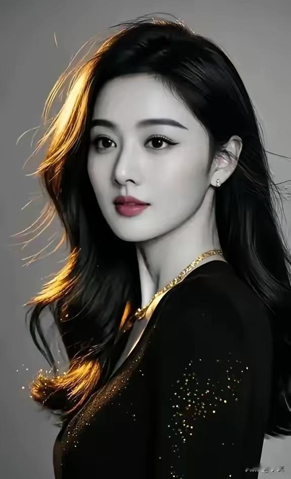 优雅黑发，闪耀金光，气质非凡