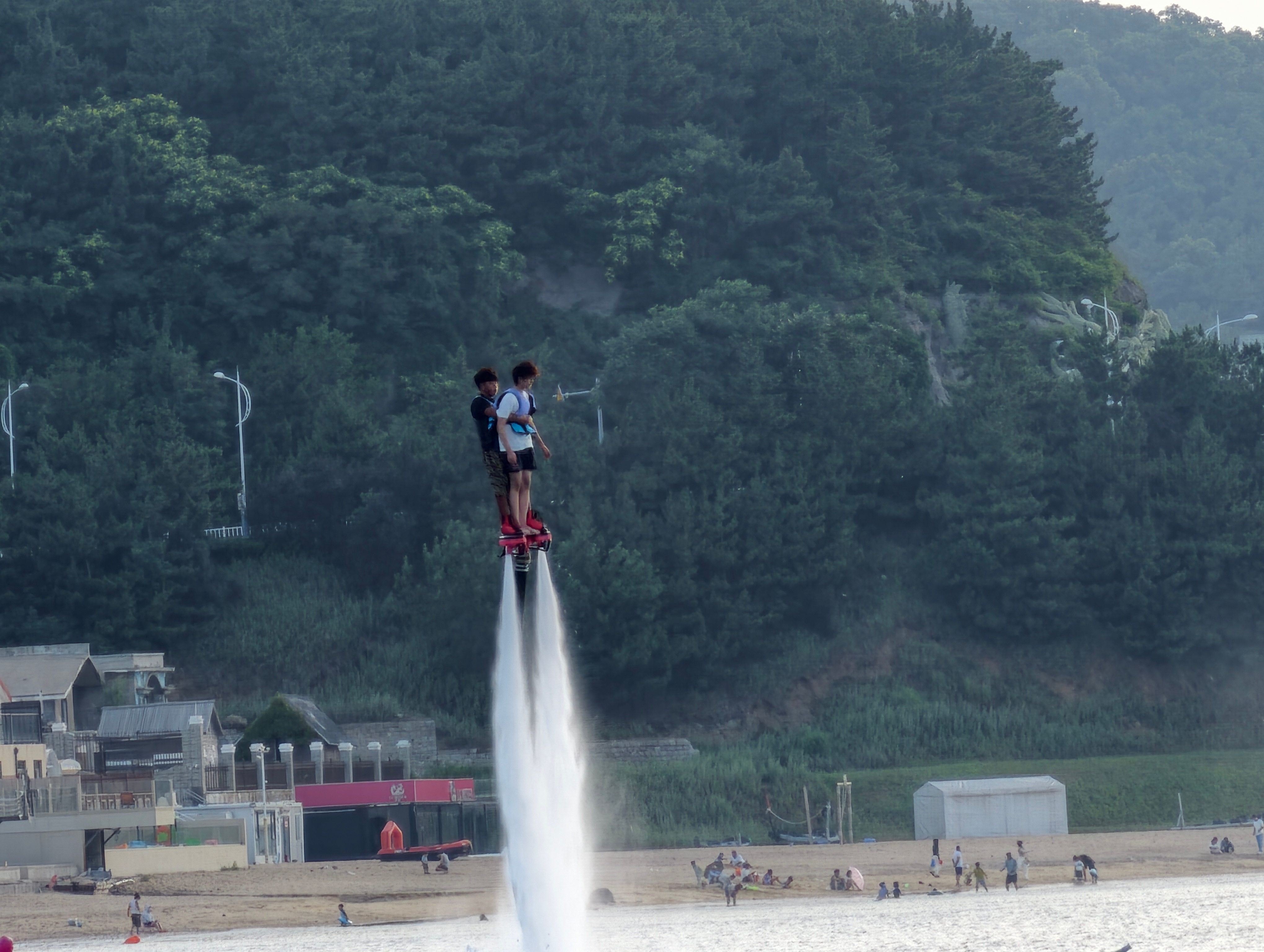 巴威明天入海知道在山东上岸有多难了吧？最强台风巴威也没攻克成功！ 