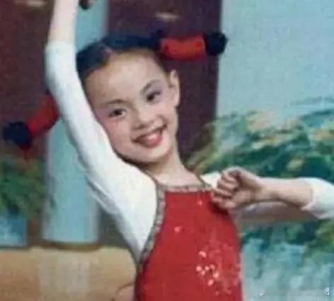 明星小时候的照片 ​​​