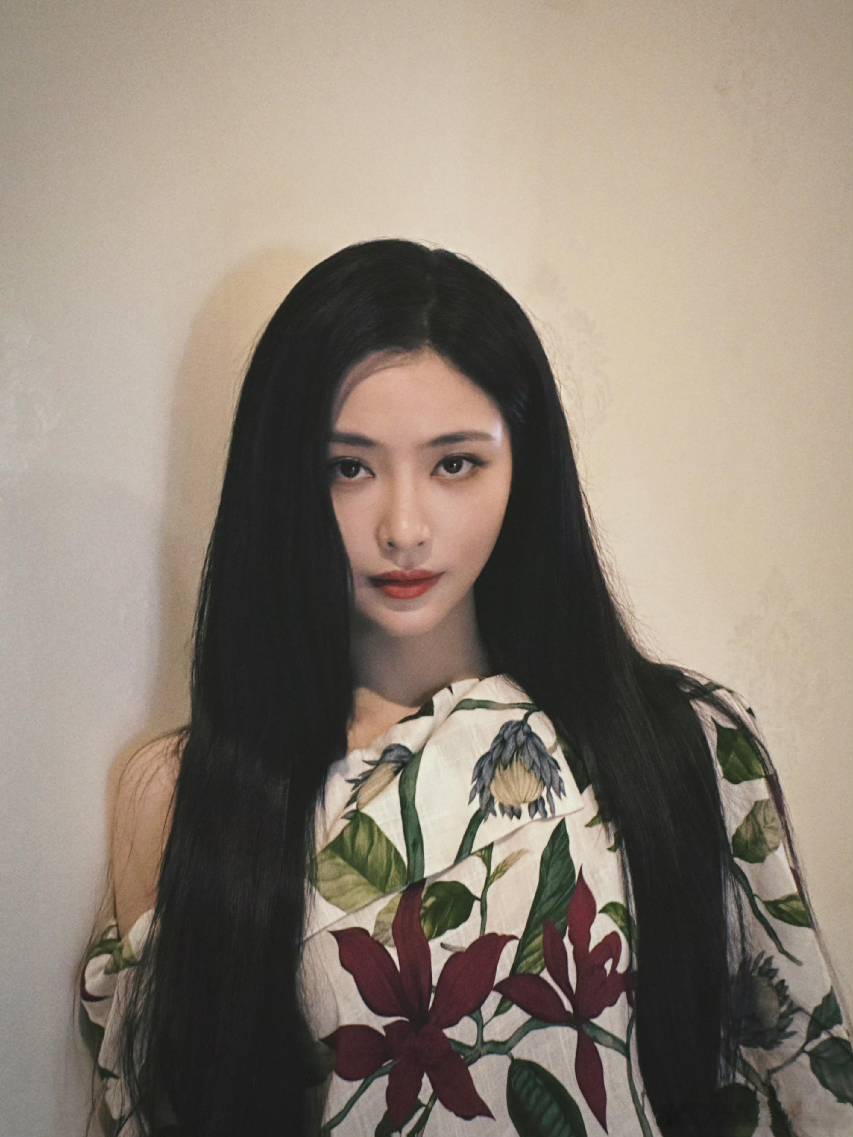 许佳琪 