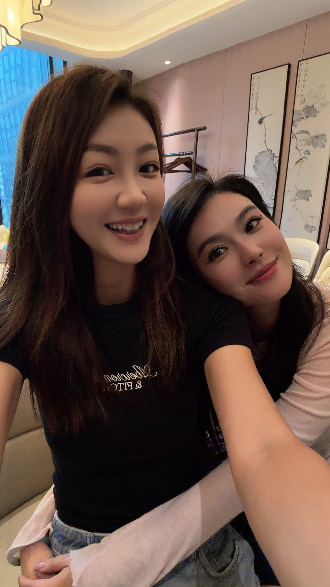 贴贴我的国际庄姐妹！！！你们的嘴都说不过她，没毛病吧？她说她私下其实是个“小哑巴