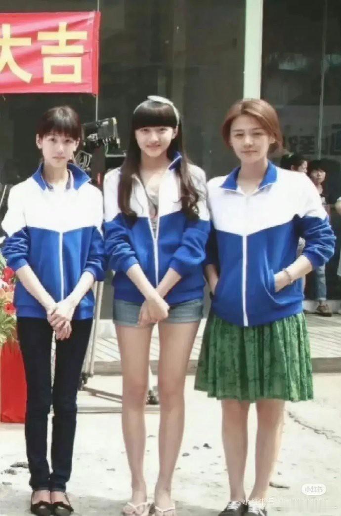 《左耳》初拍，三主演青涩纯真，天然美女。 