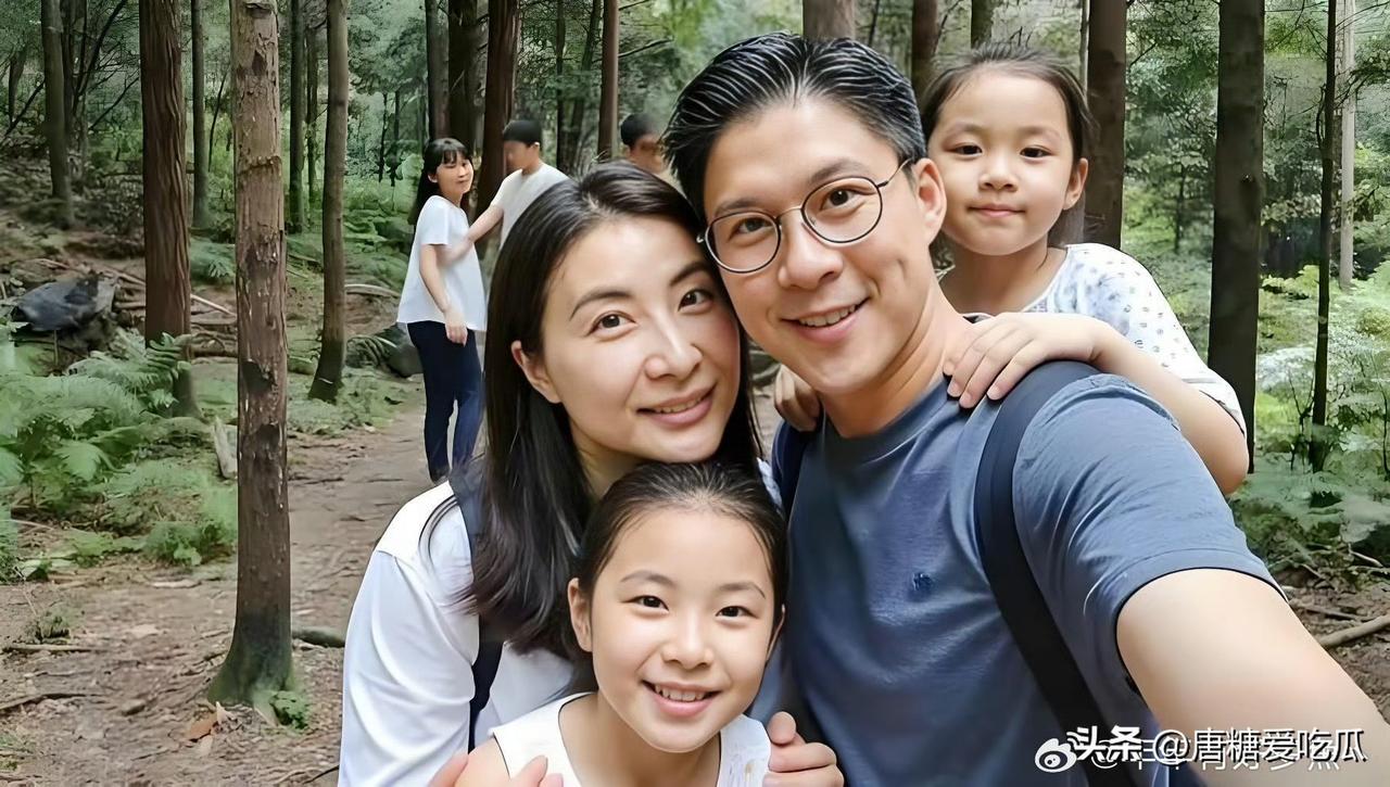 霍启刚给所有男人提了个醒
那就是无论你多有钱，事业有多成功，千万不能不把老婆当一