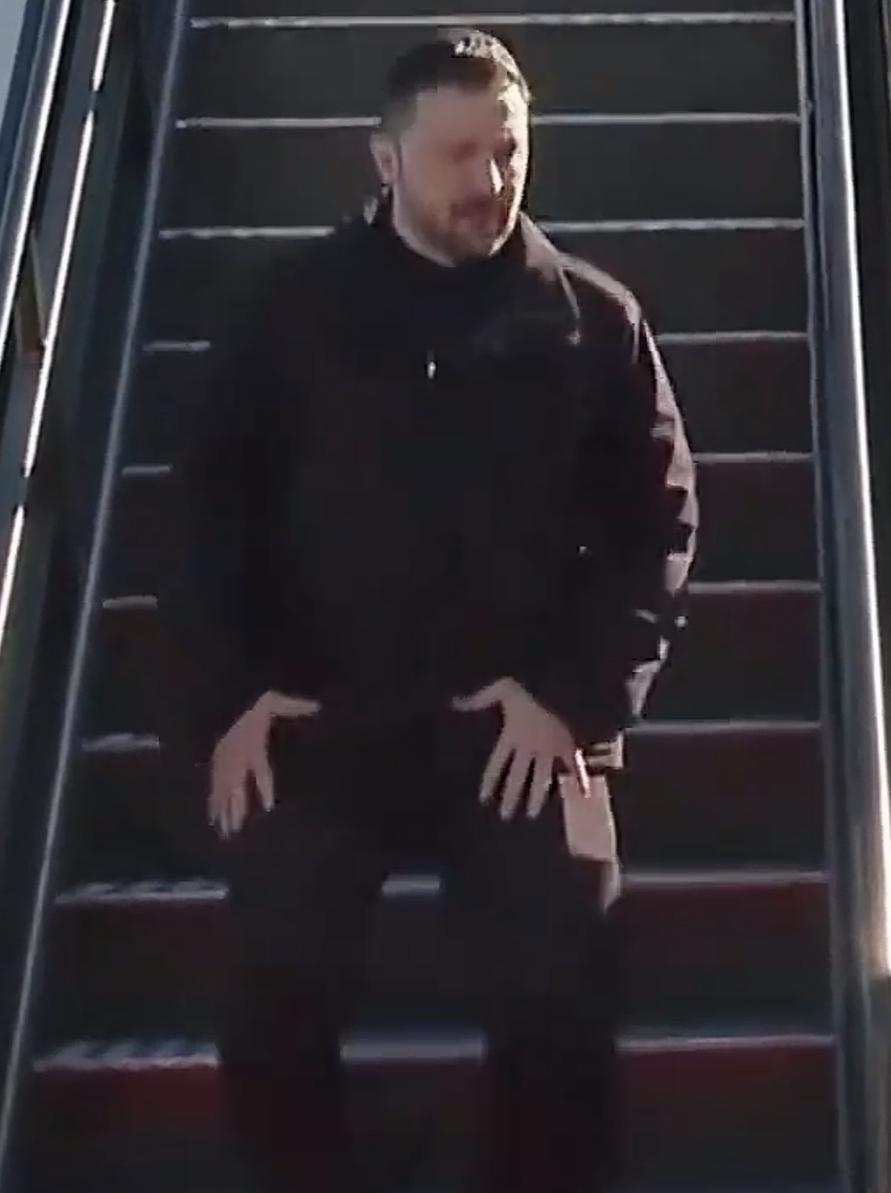 对于俄罗斯总统普京提出胜利日停火的问题，也就是5月9日莫斯科时间，苏联占领柏林的