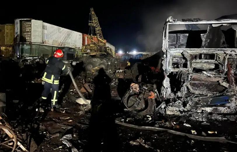 乌克兰敖德萨州军政管理局2月23日通报称，当天凌晨敖德萨州遭俄军无人机袭击，造成