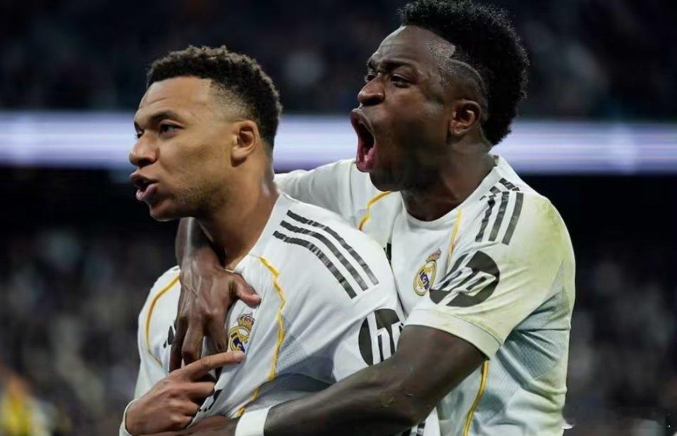 西甲第22轮，皇家马德里主场对阵巴列卡诺，以2-1险胜对手。下半场双方战成1-1