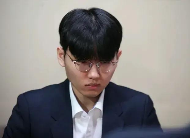 几点看法~LG杯预选有喜有忧




第28届LG杯世界围棋棋王赛中国队预选赛在