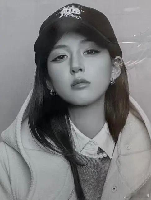 赵露思去了一趟泡菜国现在的风格都已经韩化了 ​​​