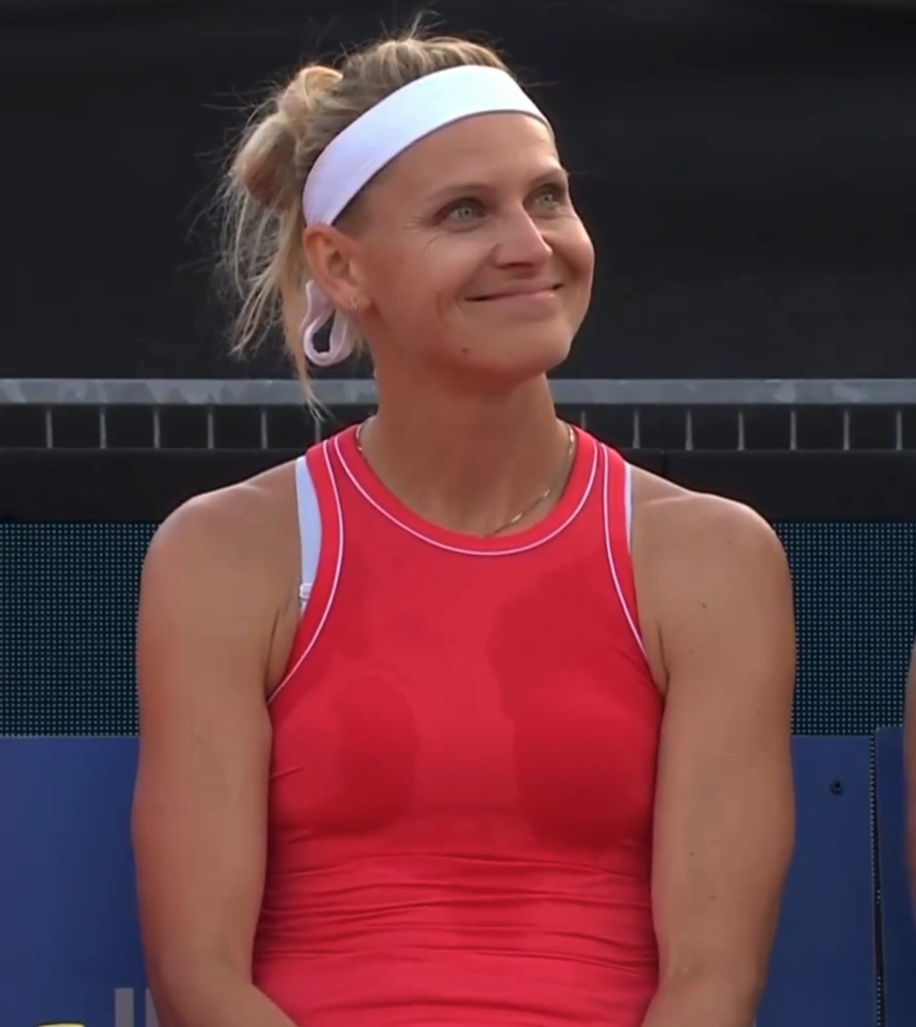 约维奇这瞳孔让你想起谁wta