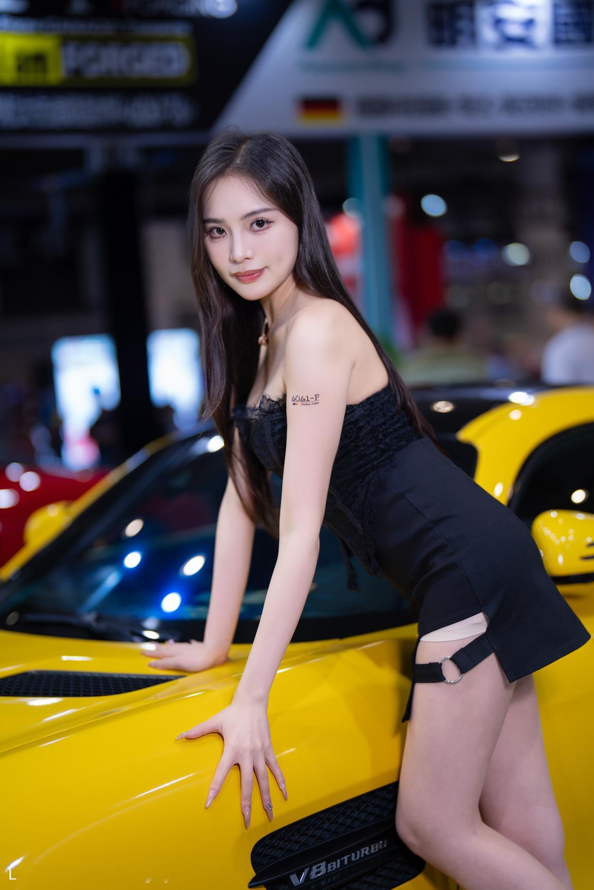 聆听猎人的车展日记猎人在东莞改装车展猎人与车展 2025 东莞ait改装车展想把