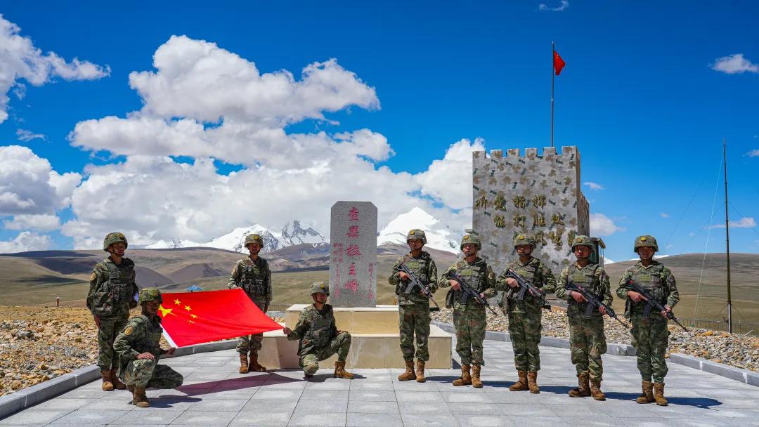 首先，我们左边相邻的各个国家实在太多了，而且都是政局和制度极不稳定，经济不发达普