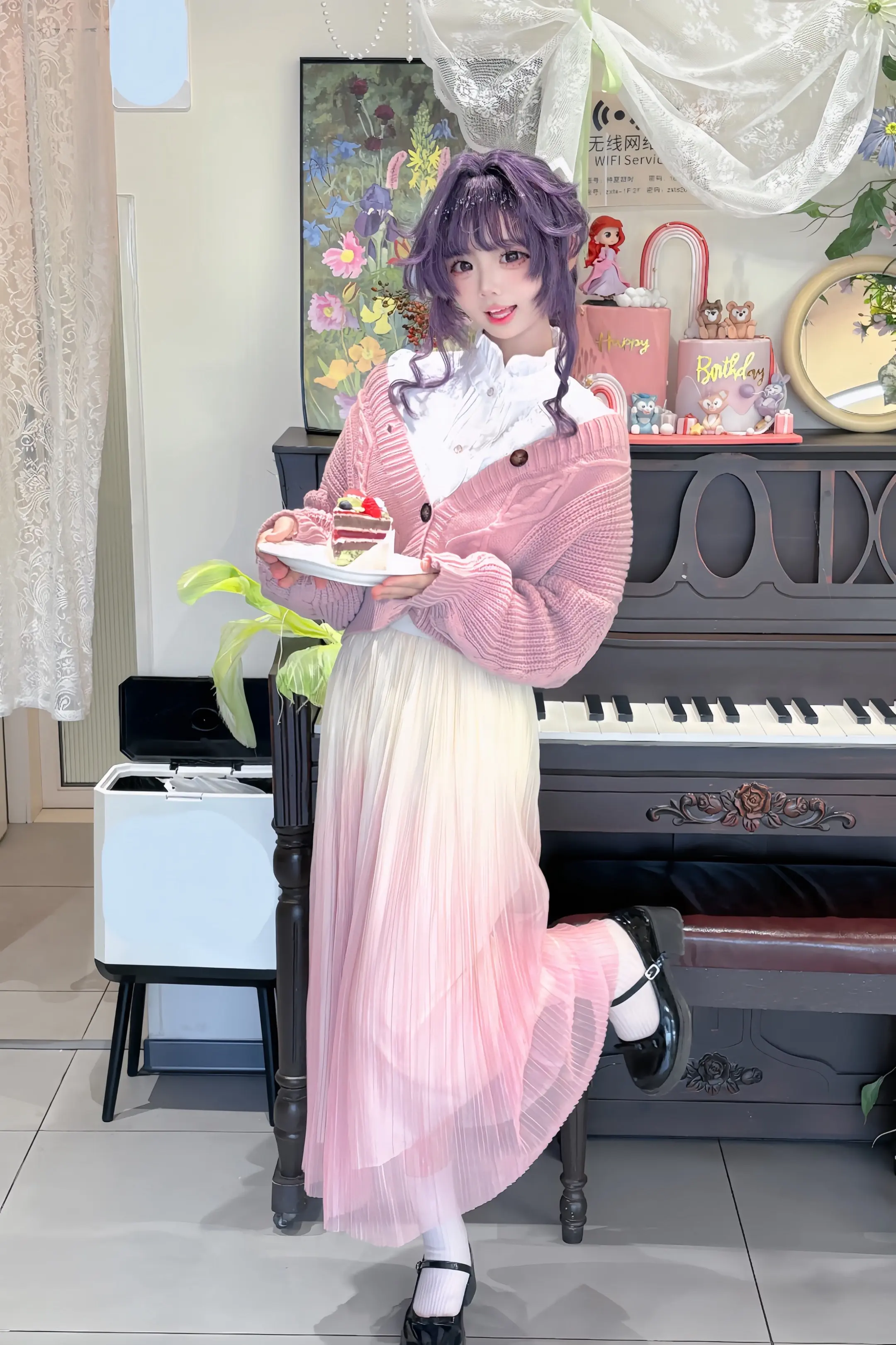 要来一口小蛋糕吗。