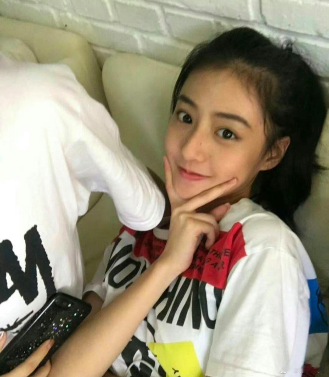 你永远无法想象内娱更新换代的速度！迪丽热巴才开始走下坡路，高配代餐就惊艳登场了[