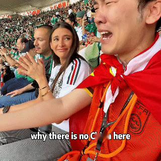 大哥又性情了不是！世界杯现场一中国球迷崩溃痛哭：“如果有我们的球队在这里该多好呀