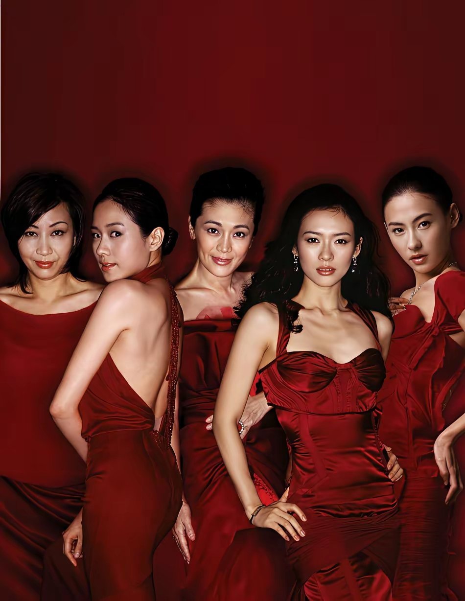 这套图的章子怡完完全全是野心家吧，野心好像是早年章子怡的代名词 