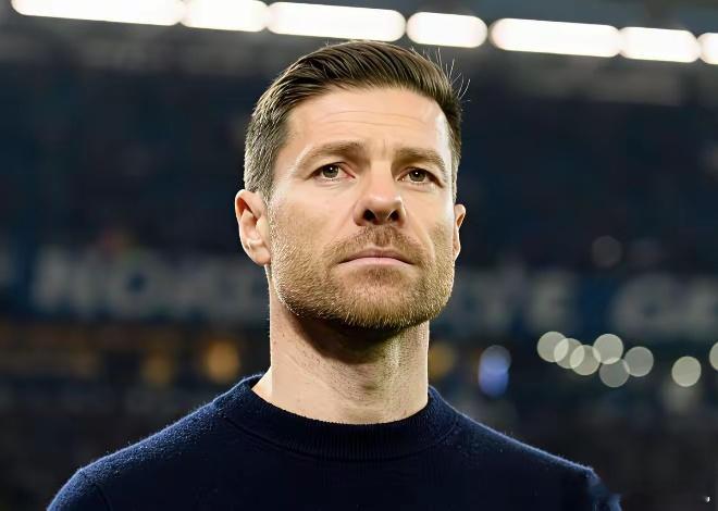 9人皇马0-2不敌塞尔塔，赛后阿隆索接受例行采访时表示：这是一场艰难的比赛，球员