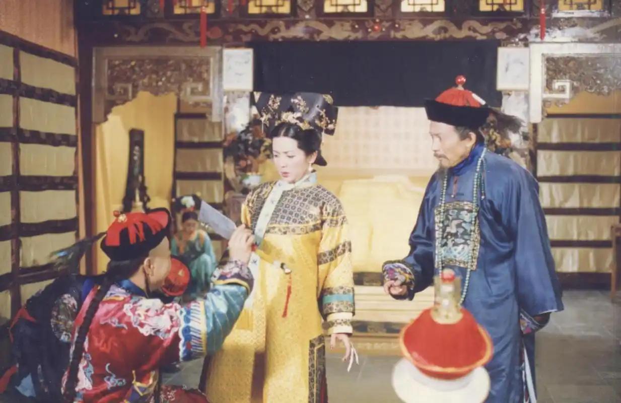 清朝灭亡后，皇宫中的妃嫔们都去哪了？她们的后半生被如何安置？

清朝灭亡后皇宫妃