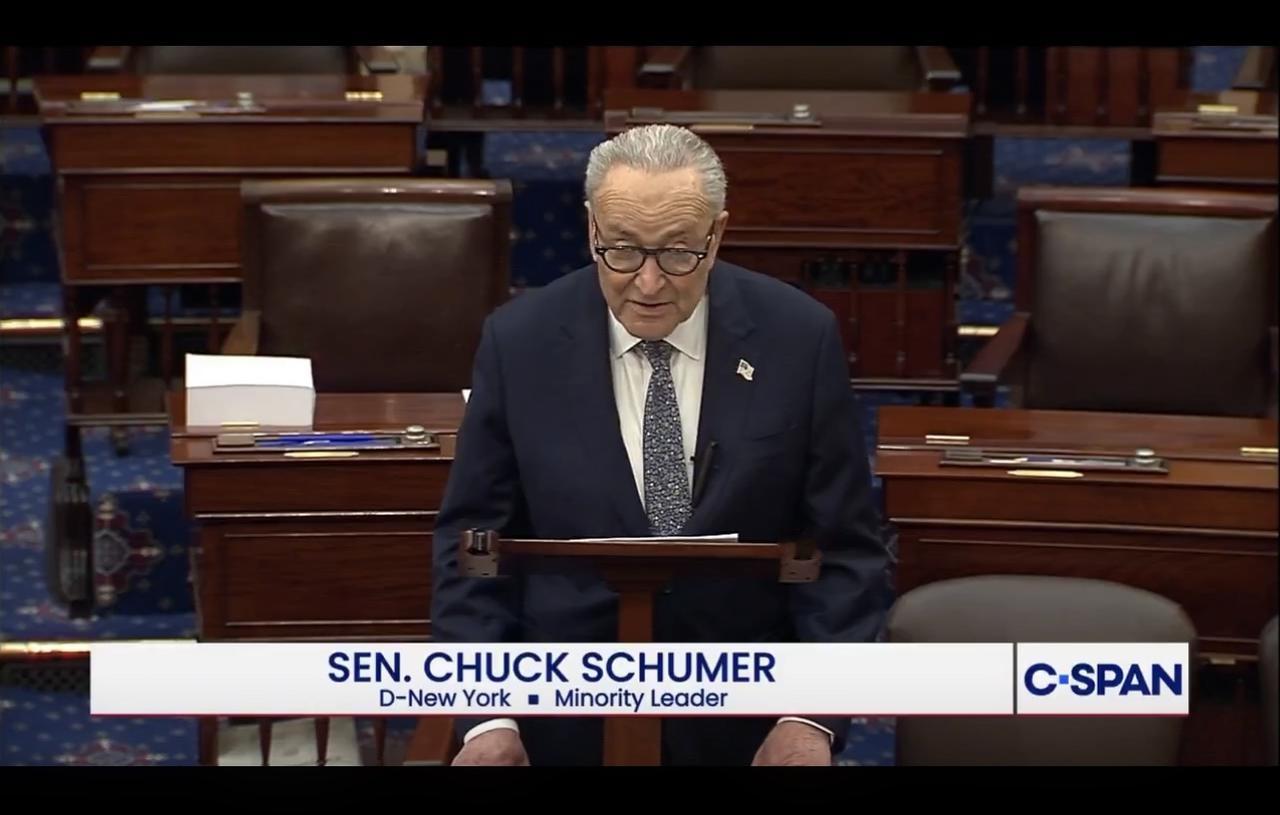 美国参议院少数党领袖舒默SenSchumer就唐·莱蒙被捕一事评论道：“这次逮捕