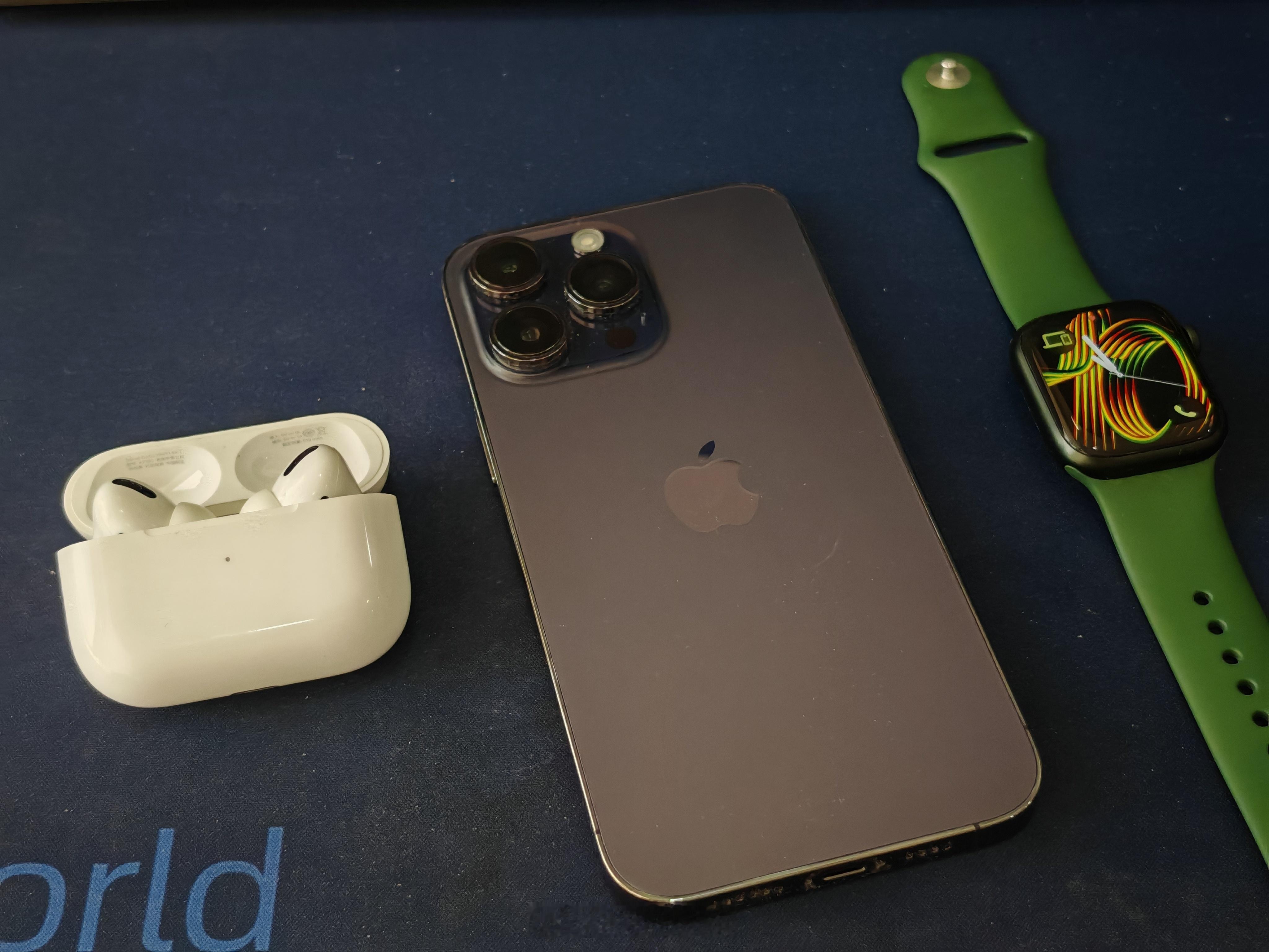 苹果拟借AI延长iPhone电池续航 回想上次的降频门没办法，这次或许可以甩锅给