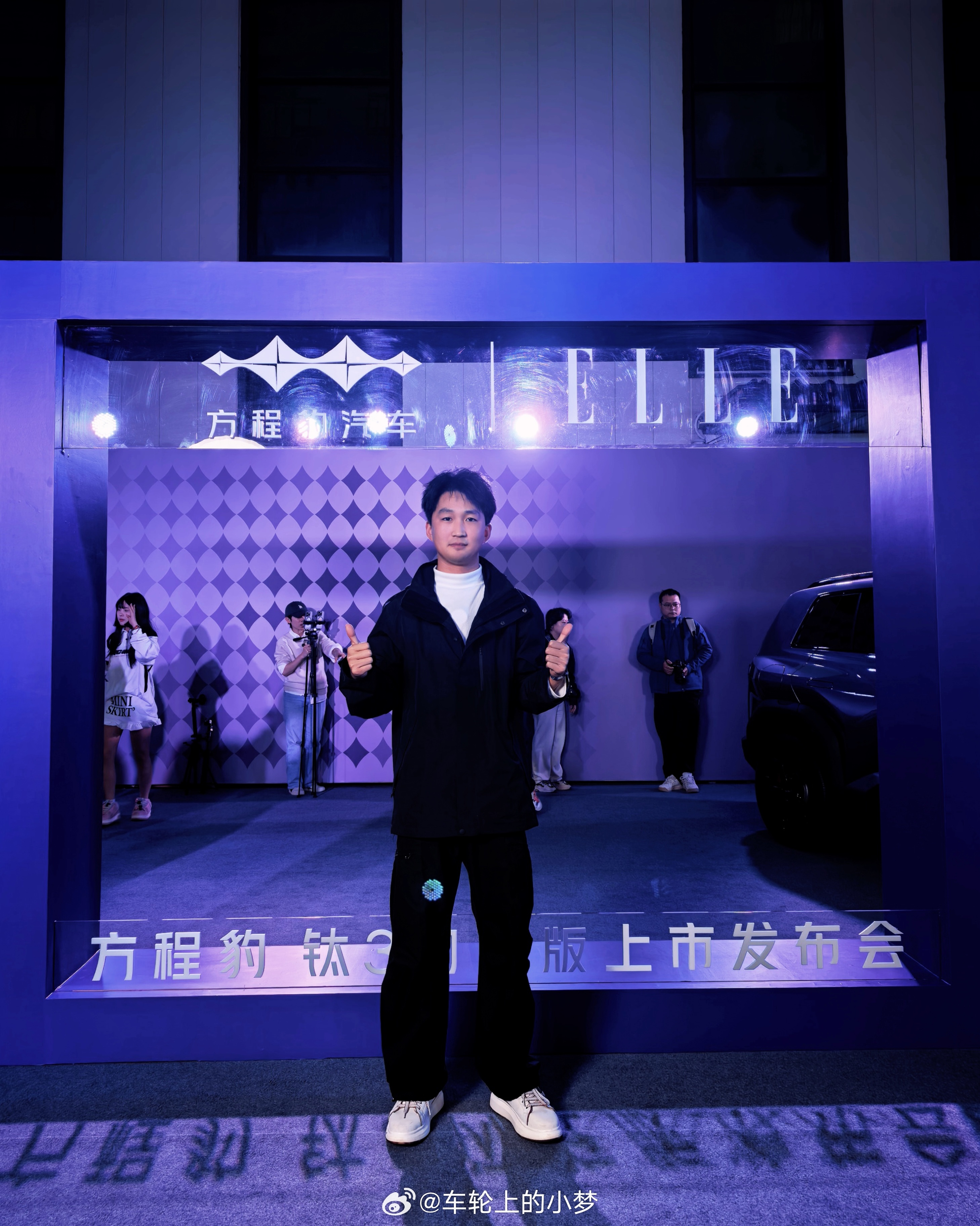 小梦一天发多少条微博？最近出去不少朋友问小梦一天发多少条微博，说实话，我还真没数