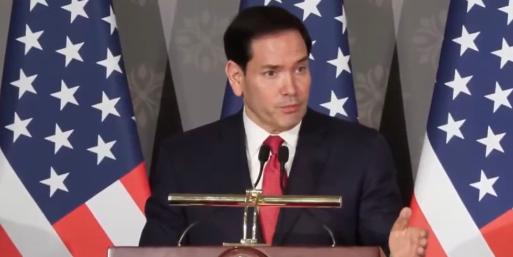 美国国务卿访印本想给特朗普擦屁股，结果一句话把两边都骂了，全网笑疯！
 
当地时