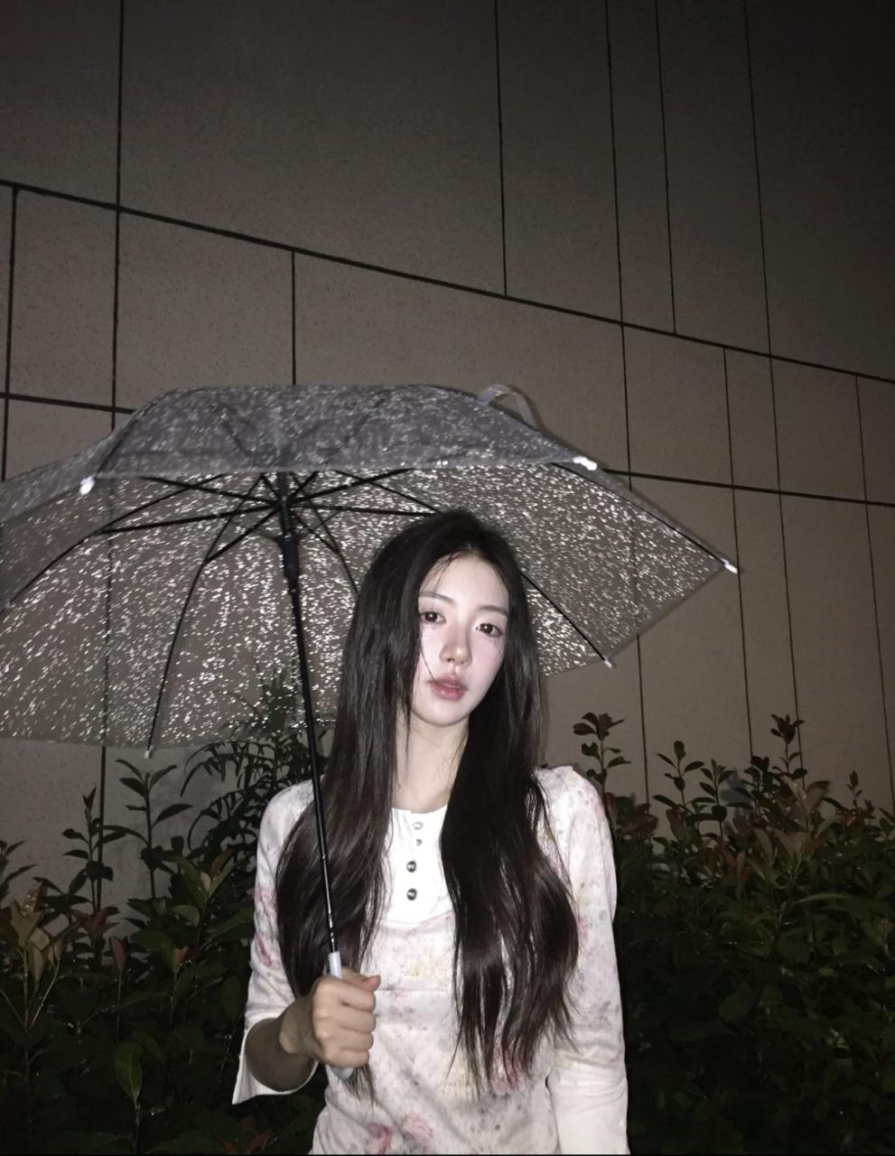 怪不得周佑凌往胸口喷香水周佑凌香水香吗半熟恋人 年上男的心思真的太细了，周佑凌约