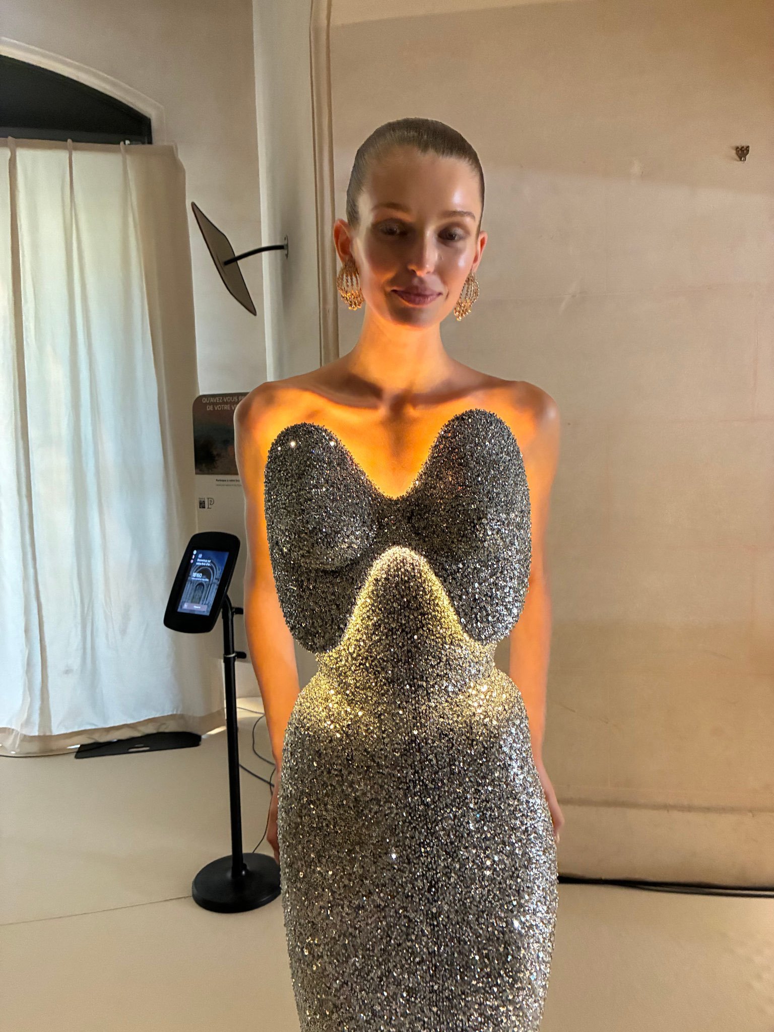 妈耶…会发光的Schiaparelli 2026秋冬高定✨ 
