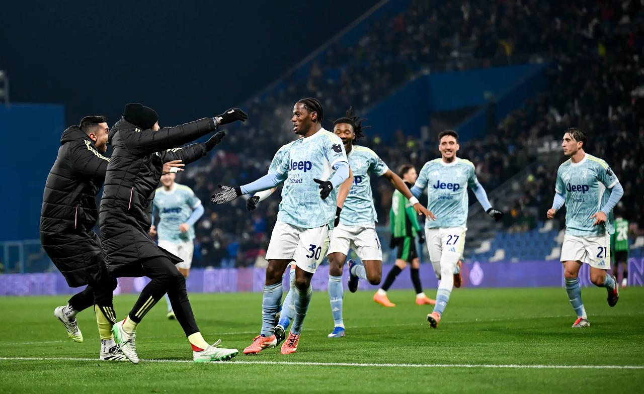 尤文图斯客场3-0拿下萨索洛，被评为全场最佳球员的戴维赛后采访：

“‘冰人’回