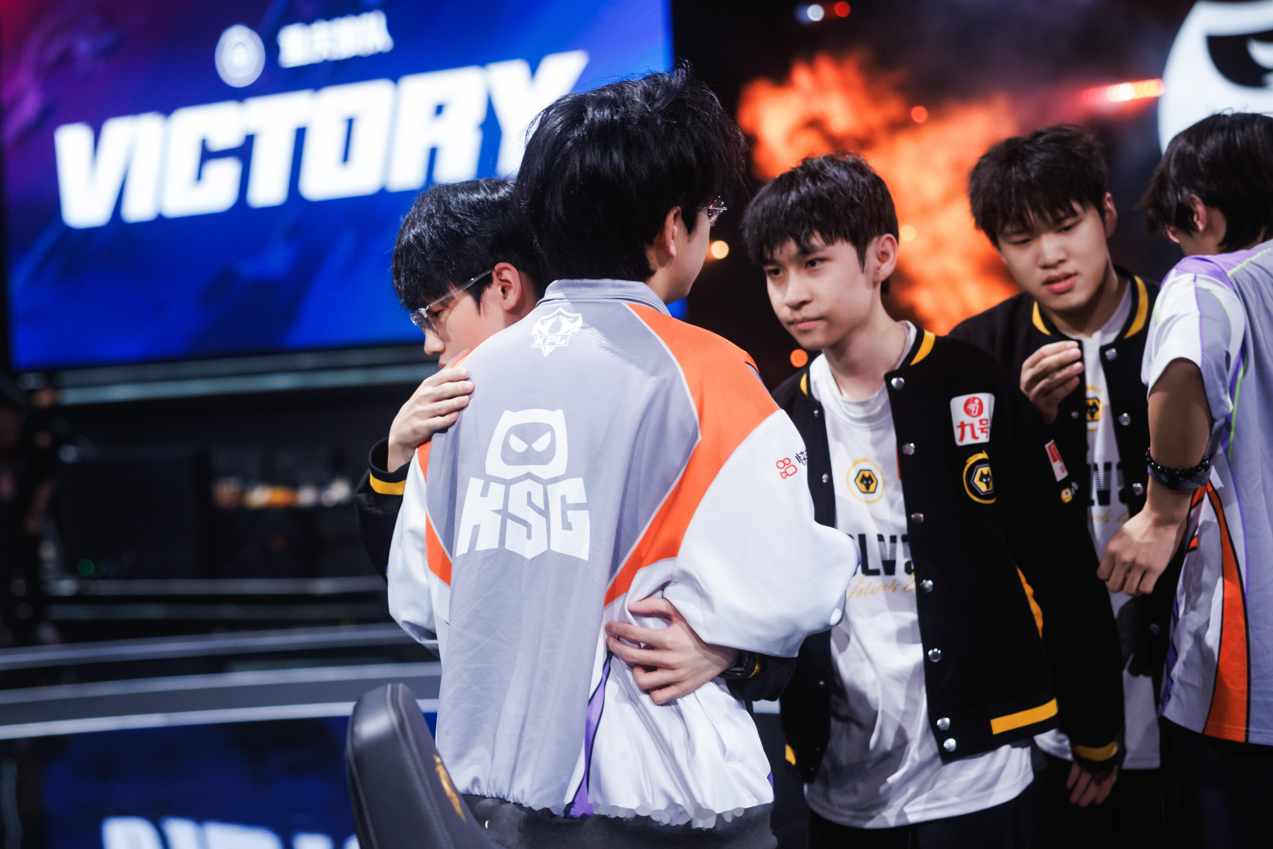 KSG打响复仇之战 要报追四的仇了吗期待一下 