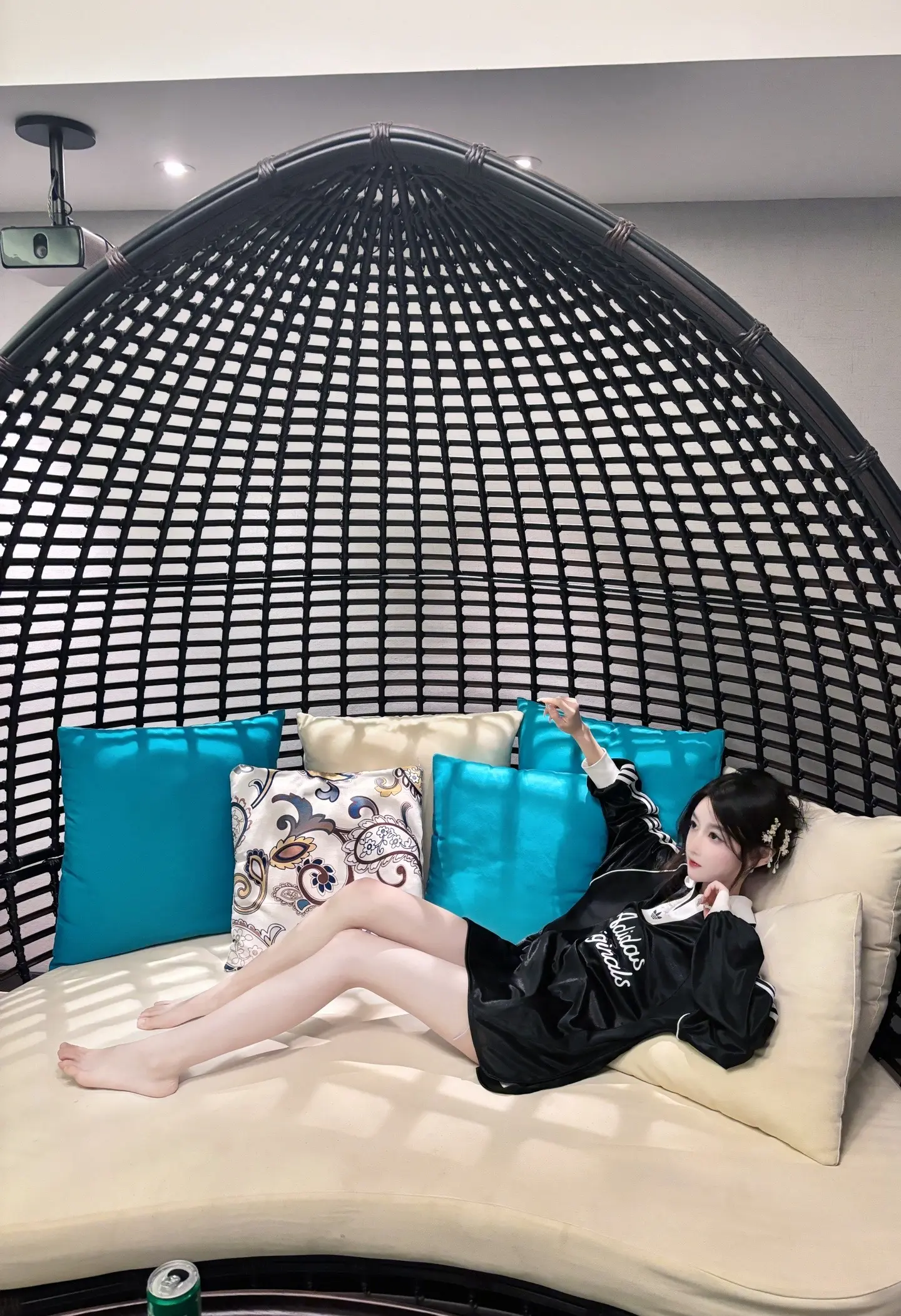 总会有一个人告诉你 你的开心比对错重要
