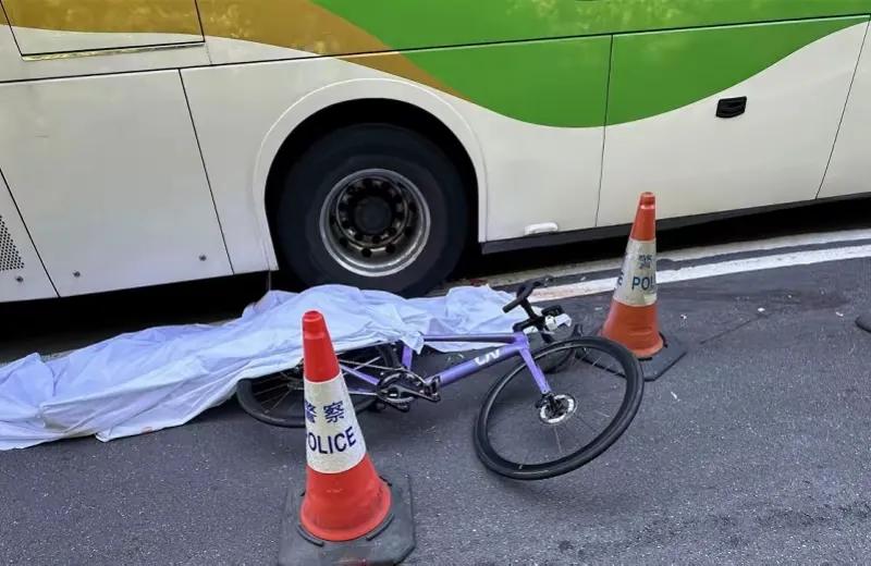 9月15日，31岁的美女骑手在香港大屿山骑行时发生了致命打击车祸。一个不小心，让