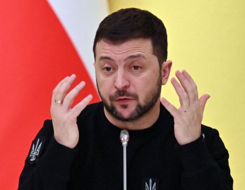 泽连斯基发表公开演讲，他说，朝鲜、伊朗和中国，是乌克兰面临的大威胁，他的原话是：