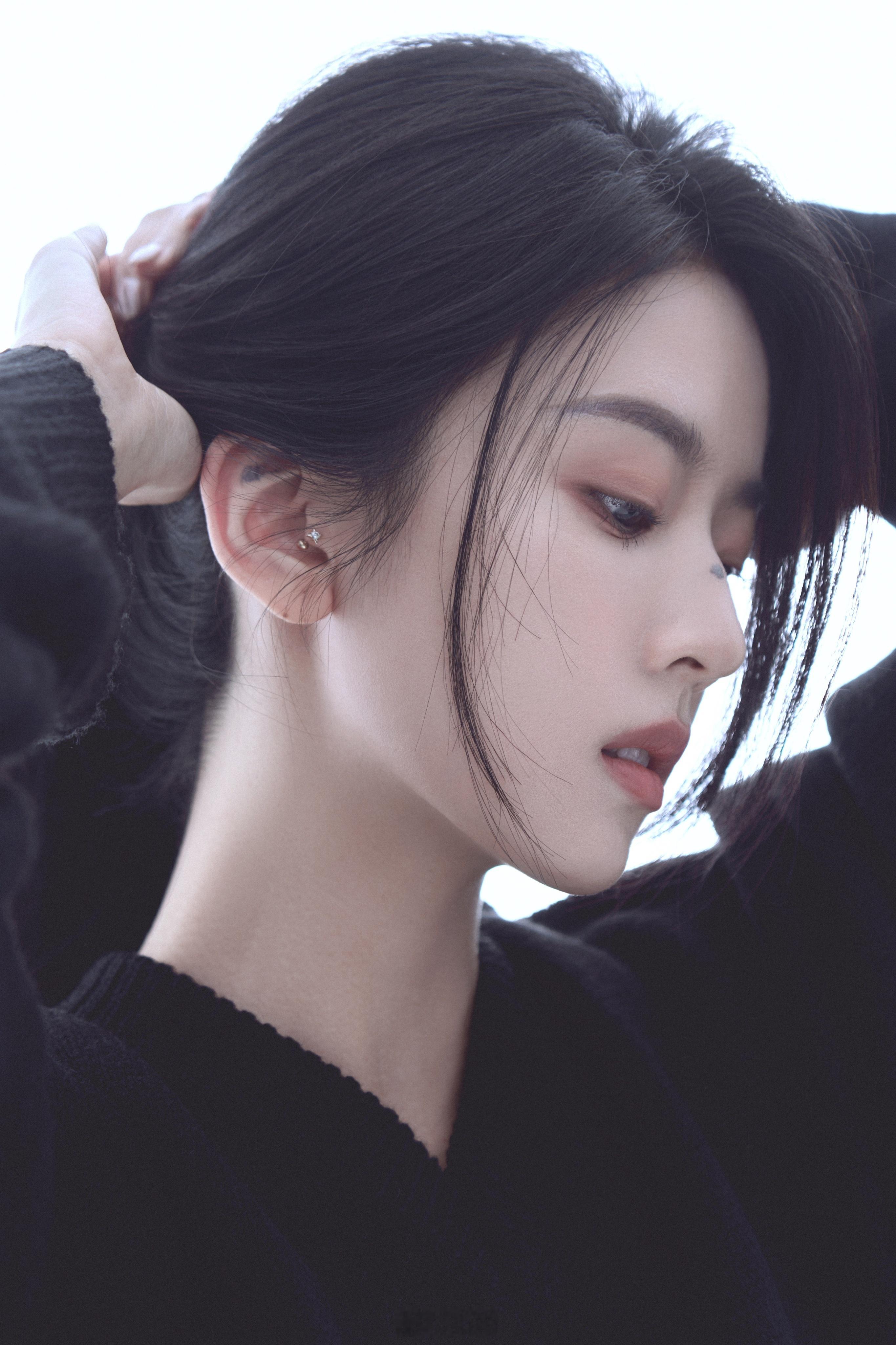冷艳美的女孩 ​​​